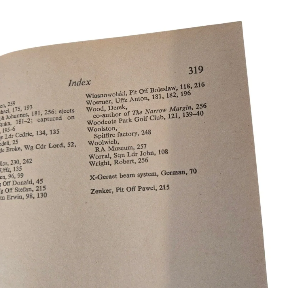 VTG‎ 1980 The Hardest Day Book Granada Alfred Price Air Battles Britain Aug 1940
